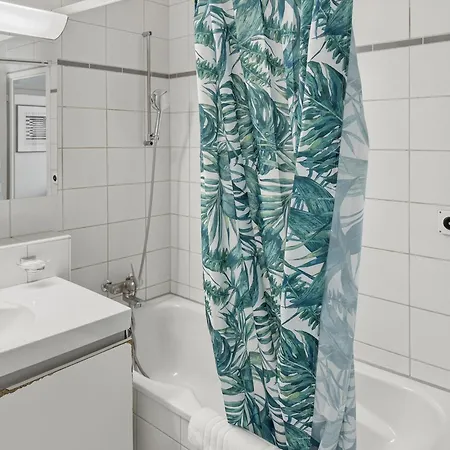 Apartment Beautiful And Very 2br Flat - Sky3 Zürich